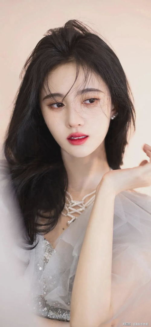 鞠婧祎在沪上阿姨门店内拍摄画面