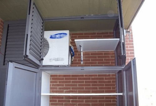 广州女子阳台外被12台空调外机包围，热浪与噪音让人崩溃！