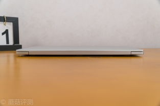 MateBook Pro 轻盈便携实拍