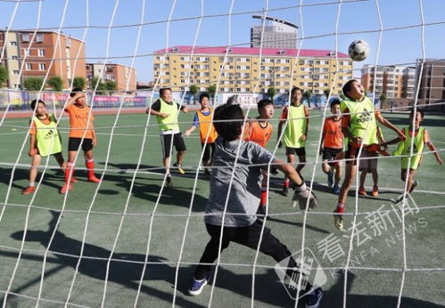 学生站队拍摄过程