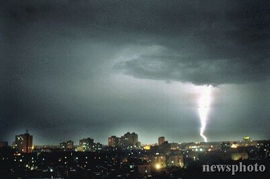 520凌晨贵阳8小时13596次闪电，我亲历的那场雷暴夜