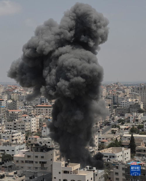 加沙地带避难所遭受空袭后的废墟景象