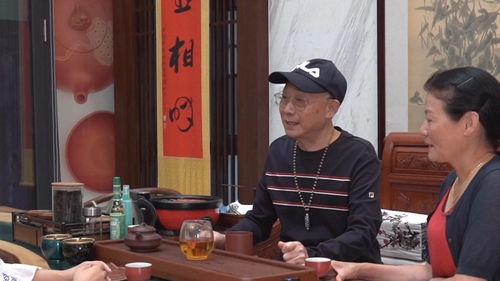 一张显示写作灵感来源的桌面便签纸