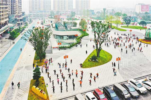 8组数据速览我国城市更新成效｜从老旧社区到现代都市，我看到的改变真不少