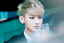 黄子韬公开妻子生理期细节引爆争议：打破月经羞耻前能先学会尊重吗？