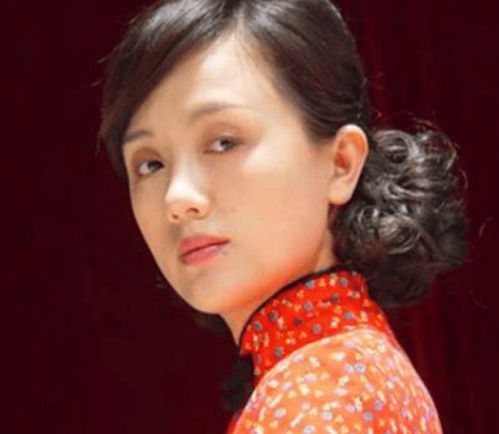 辛柏青换蜡烛头像悼念朱媛媛，这对神仙夫妻的爱情太戳心了