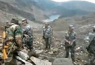 印巴边境士兵站岗对峙画面