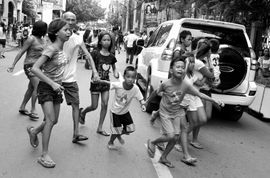 菲律宾街头民众对政治家族博弈的反应