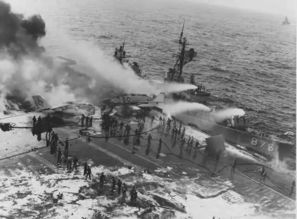 美国海军航空母舰事故现场