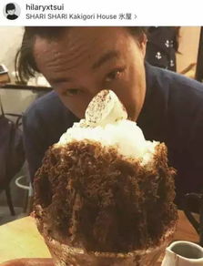 陈奕迅晒美食图配文复活后先吃肉