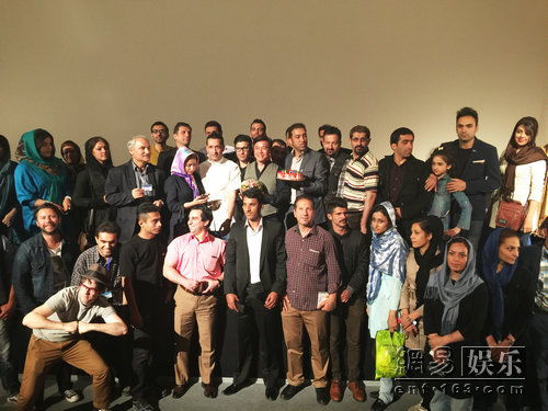 与国际导演合影