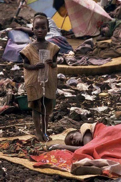 战火中的加沙儿童眼神令人心碎