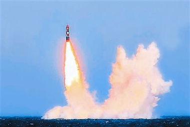 导弹试射失败瞬间画面图示