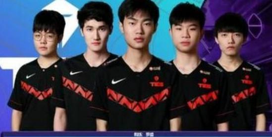 BLG战胜IG成功晋级，全华班再战T1引热议