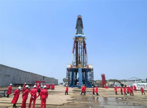 长龙号智能钻井系统投用，中国能源科技再上新台阶