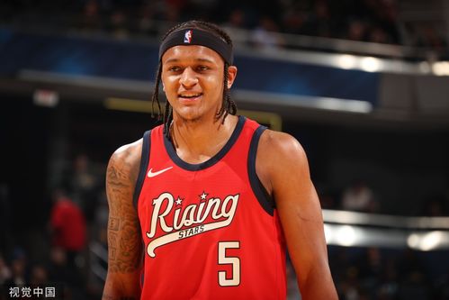 马瑟林在比赛中突破