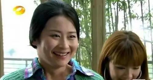 女主角在剧中面对镜头说出内心独白