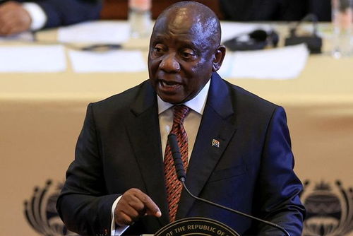 特朗普与南非总统白宫激烈争执，背后真相竟因‘白人农场主’问题？