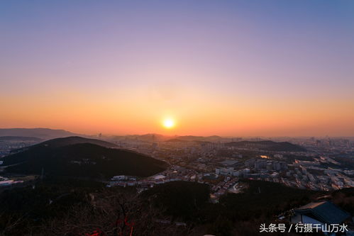 那天傍晚，我在海边拍下了一张彩霞照，没想到火了全网