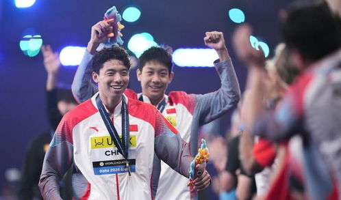 小将张展硕在比赛中奋勇争先