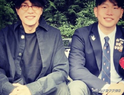 陈坤与儿子陈尊佑毕业合照