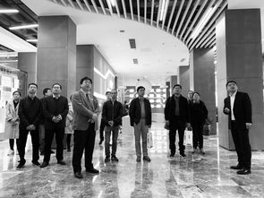 博士团参观当地产业园区