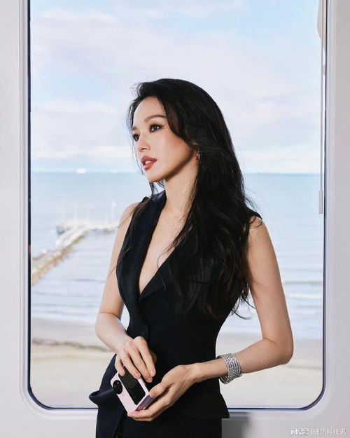 易烊千玺舒淇戛纳红毯同框，新生代与影后碰撞火花？