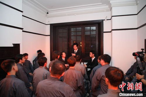 八七会议历史场景还原图