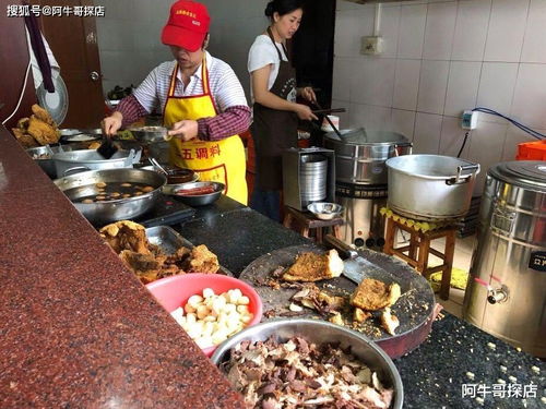 米粉店门口冷清场景
