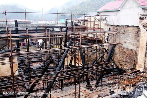 凤阳鼓楼瓦片脱落引热议，副县长被停职背后真相曝光！