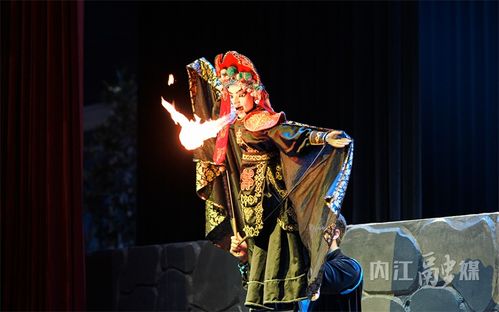 木偶戏舞台上演绎古代战争场面