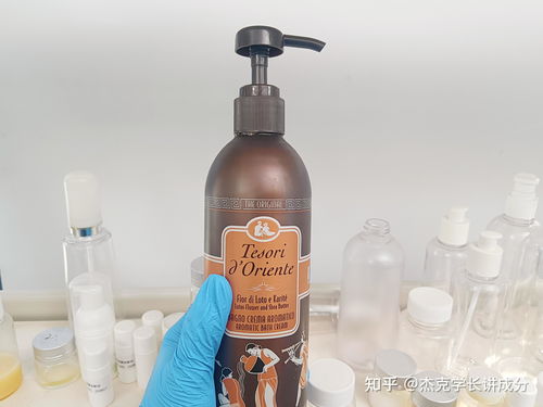 浴室中使用的抗菌沐浴露