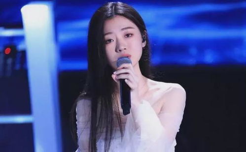 单依纯 只用天赋走不出成名路：从眼泪到光芒的蜕变之路