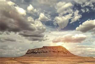 乌兰哈达火山群日落美景