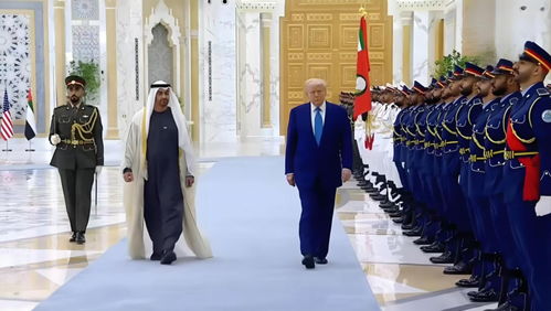 特朗普在卡塔尔发表讲话