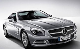 腾讯爆文｜奔驰司机抡球杆砸车，网友怒斥：素质比玻璃还脆