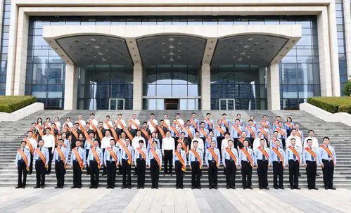 安阳市先进典型代表合影