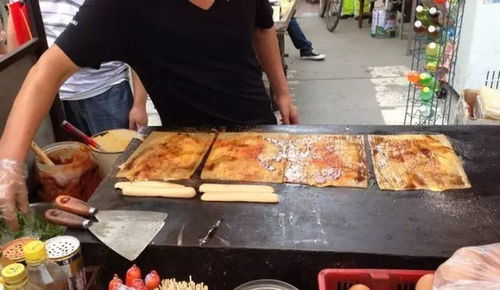 街头小吃摊位卫生状况差