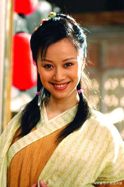 倪虹洁佩戴祝无双同款耳环出席活动