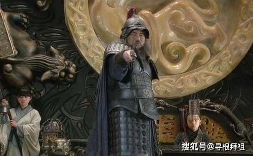 董卓形象描绘其霸道威严