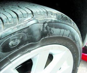 轮胎快掉了还在开？疲劳驾驶+忽视安全=致命隐患