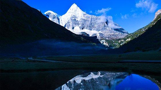 稻城亚丁悲剧：35岁英国女子因高反猝逝，心脏竟在回国后消失？