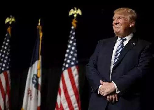 特朗普假新闻P图截图