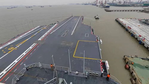 中国首艘弹射型航母福建舰海试加速，电磁弹射技术震撼全球