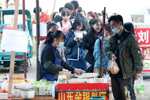 摊主正在摊制煎饼