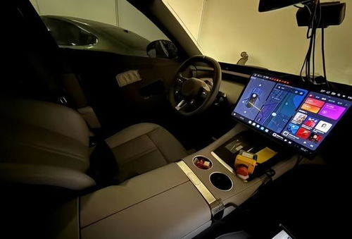 小米汽车YU7内饰概念图展示