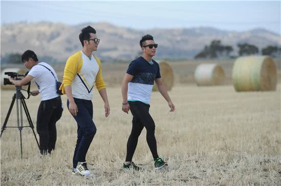 跑男第七季李晨郑恺Baby合影