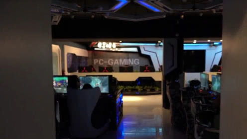 旅行达人准备直播设备