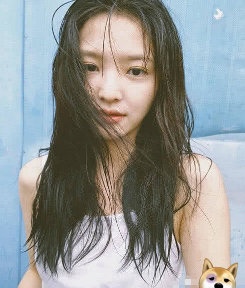 章若楠素颜自拍照片