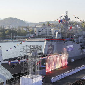 朝鲜驱逐舰下水事故震动高层，3名责任人被拘留！背后真相令人咋舌